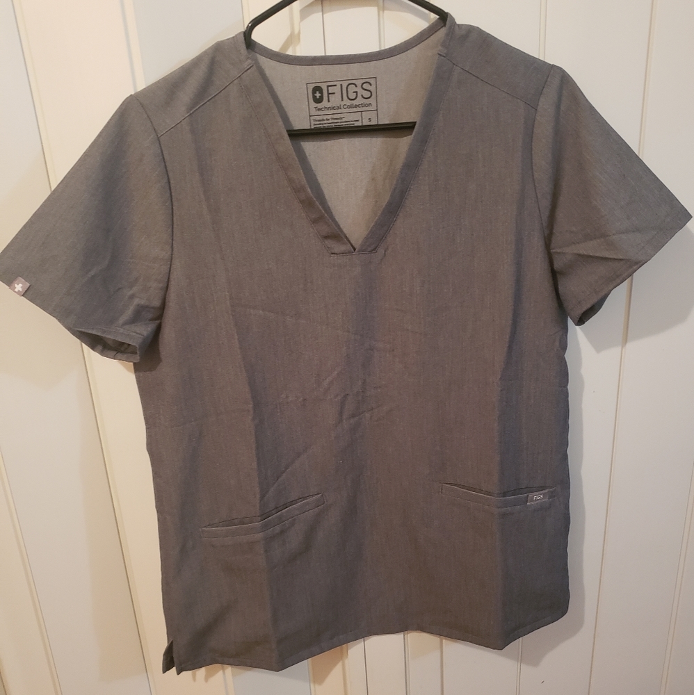 FIGS Scrub top